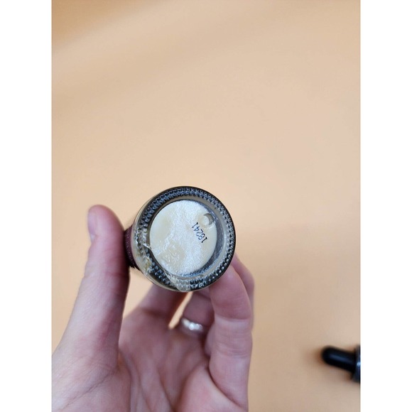 Signature Club A Rapid Transport C Infused Face Tightener Serum W/ Tens Up 1oz - Picture 5 of 5